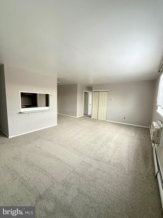 8125 W Chester Pike unit C7, Upper Darby, PA 19082 - photo 5