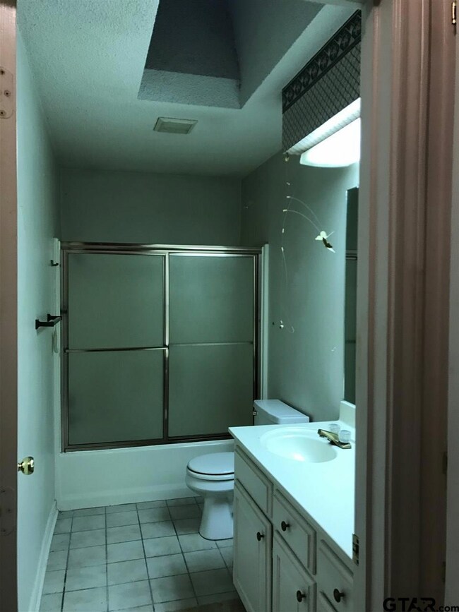 312 312 Amberwood Cir, Tyler, TX 75701 - photo 4