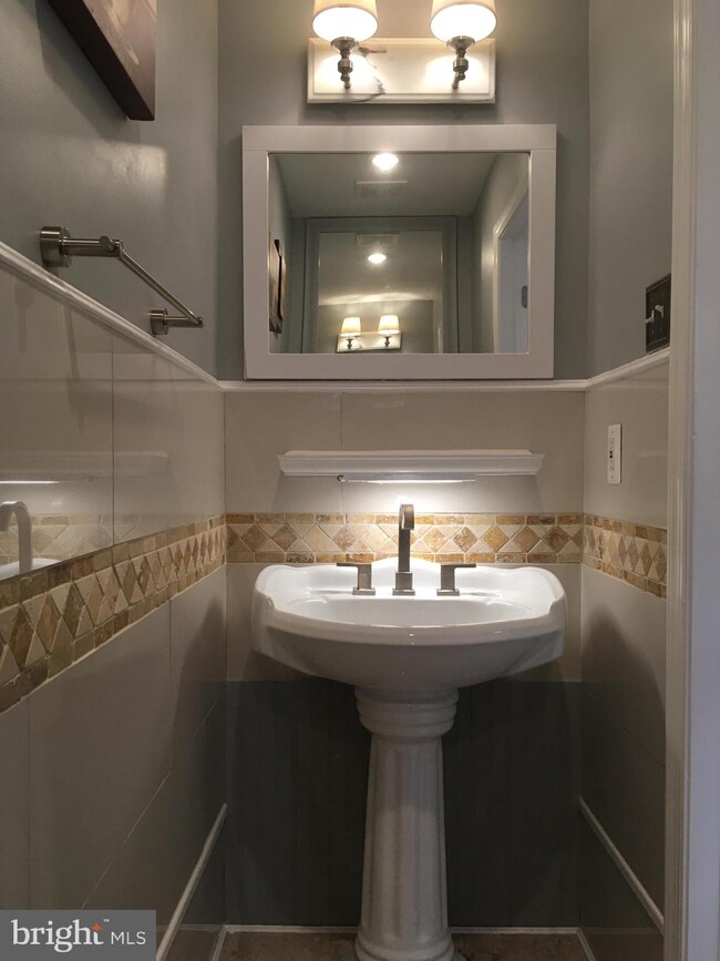 98 Five Crown Royal, Marlton, NJ 08053 - photo 2