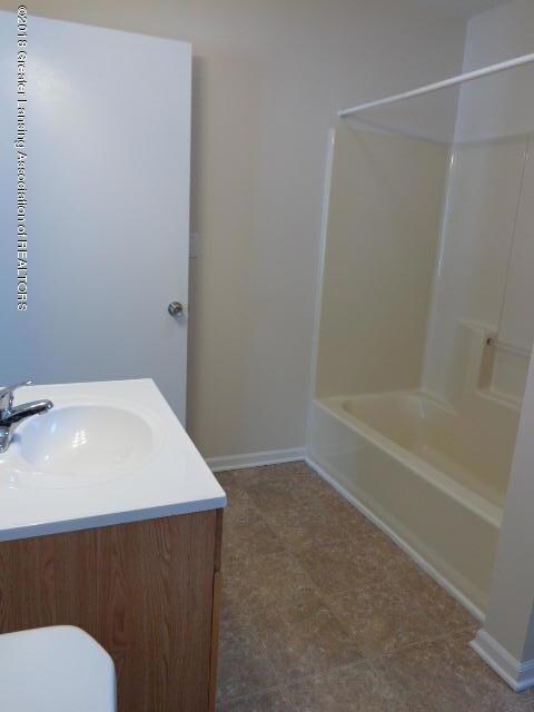 Bath / Laundry Room