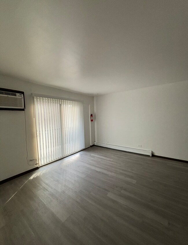 3060 Bernice Ave unit 2S, Lansing, IL 60438 - photo 2