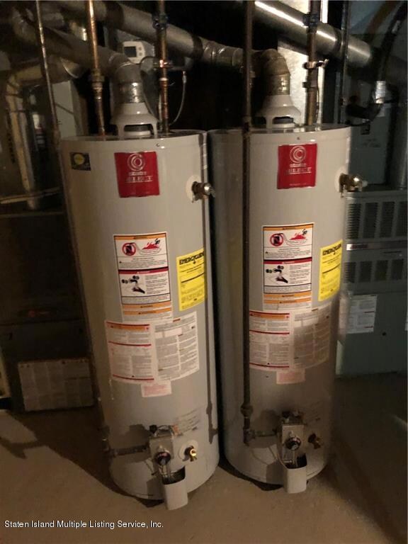 330 Caswell Ave, Staten Island, NY 10314 - photo 4