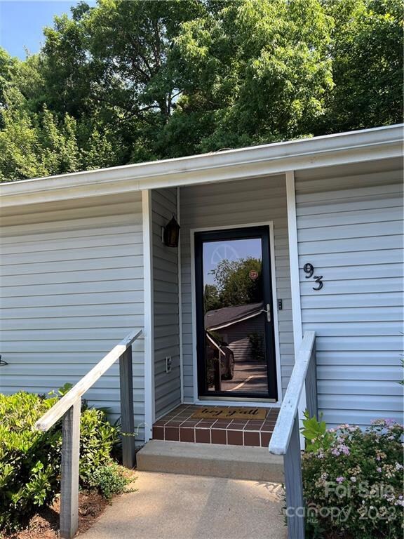 93 Hollybrook Dr unit 3, Asheville, NC 28803 - photo 2