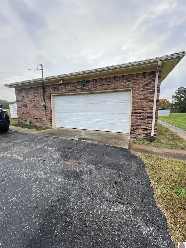 729 Lebanon St, Wingo, KY 42088 - photo 2