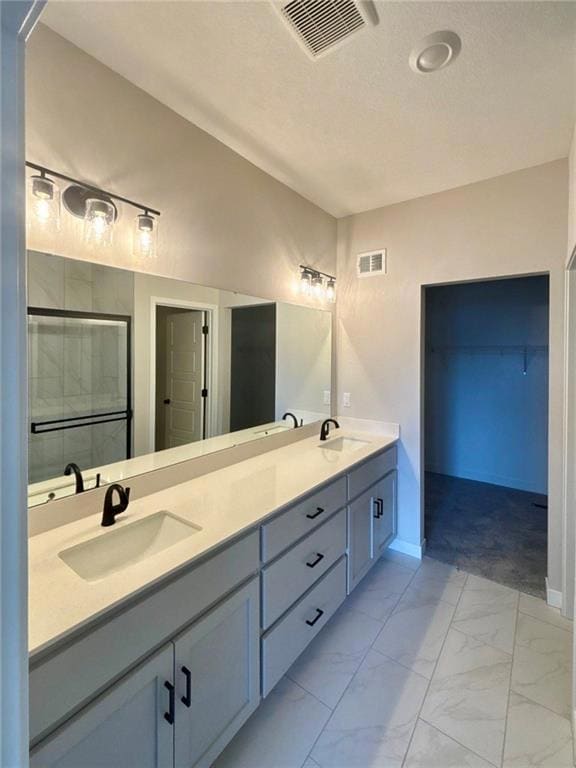 8943 SW 6th St, Blue Summit, MO 64014 - photo 6