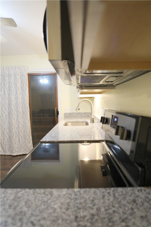 202 Arthurs Way unit 202, Pascoag, RI 02859 - photo 6