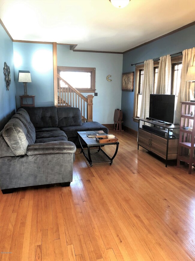 7-Living Room