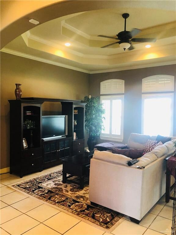 917 E Brady Cir, Pharr, TX 78577 - photo 7