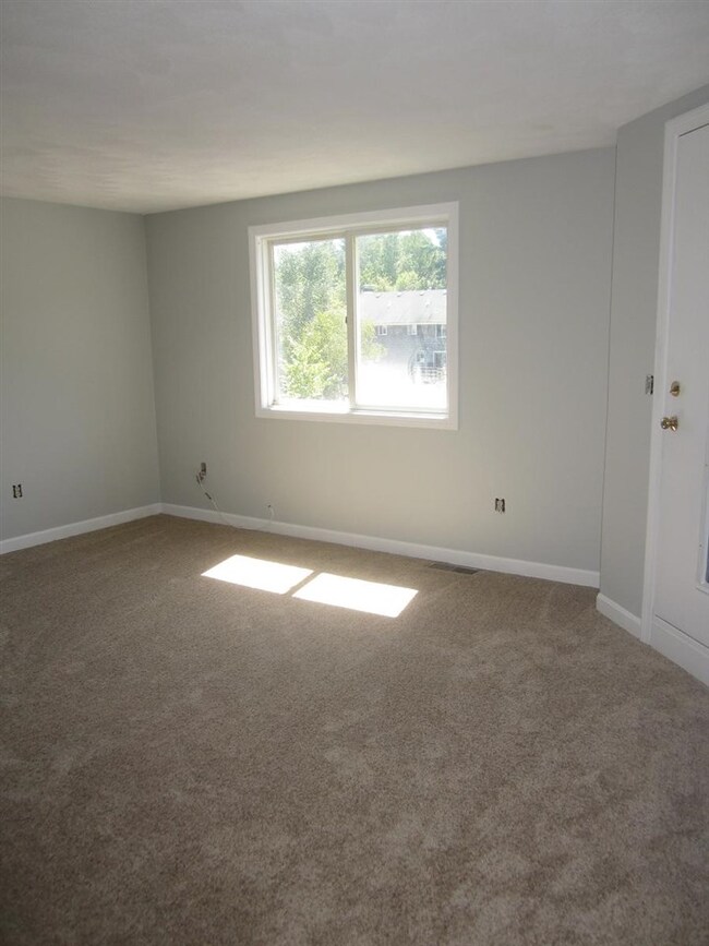 18 Tonella Rd unit 5, Milford, NH 03055 - photo 6