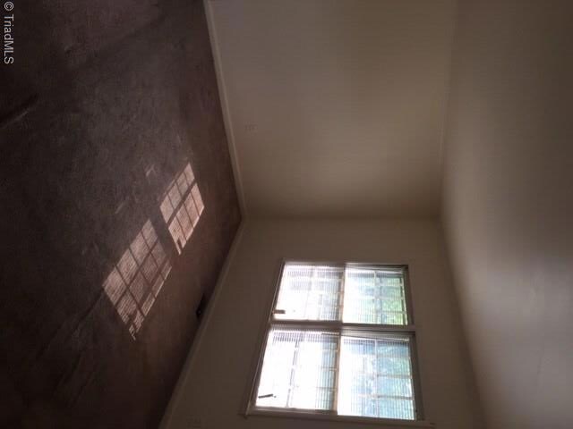 2321 Emerywood Rd, Greensboro, NC 27403 - photo 5