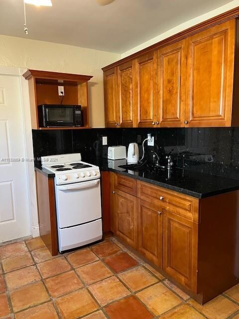 4421 SW 73rd Terrace unit 2, Davie, FL 33314 - photo 6