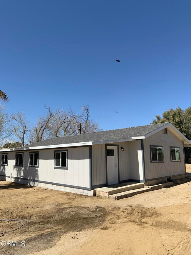 5519 Leslie Ave, Rosamond, CA 93560 - photo 4