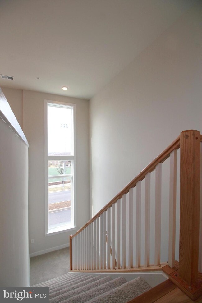 13336 Arrowbrook Centre Dr, Herndon, VA 20171 - photo 6