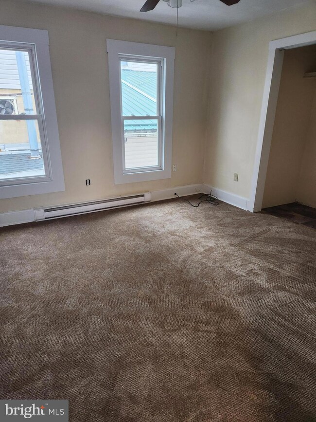 122 Spring St unit B, Keyser, WV 26726 - photo 4