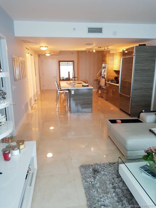 Icon Bay unit 2004, Miami, FL 33137 - photo 4