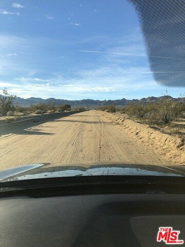 5340 California Ave, Joshua Tree, CA 92252 - photo 4