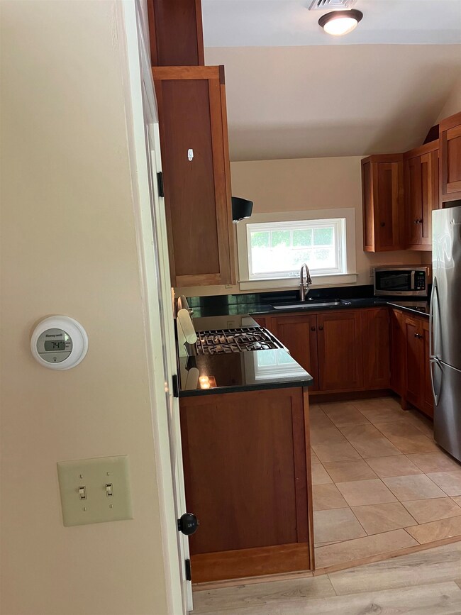 13 Union St unit 2, Walpole, NH 03608 - photo 5