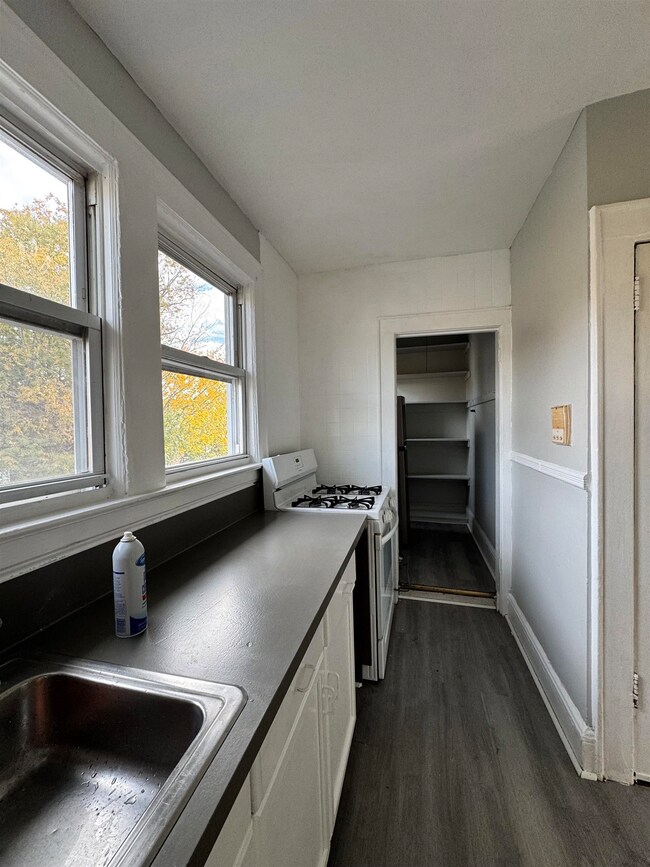 11 Westervelt Place unit 2, Irvington, NJ 07111 - photo 6