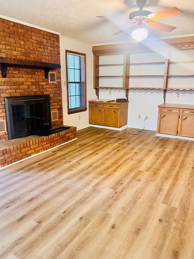 1015 Prairie Ln, McComb, MS 39648 - photo 2