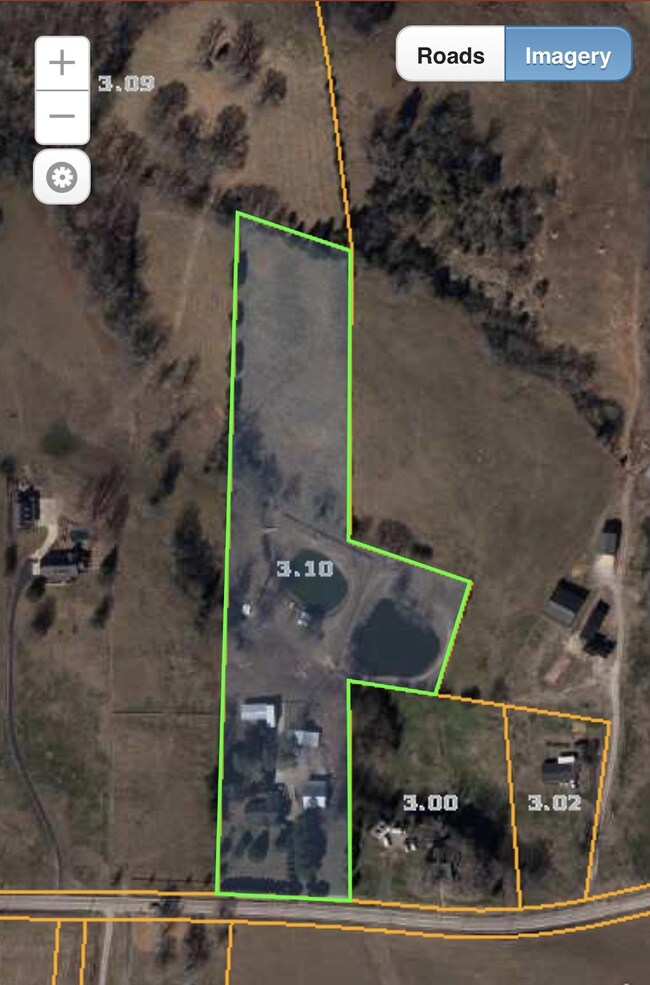 Tax Assessor's Map. Buyer and Buyers agent to verify all property lines. 