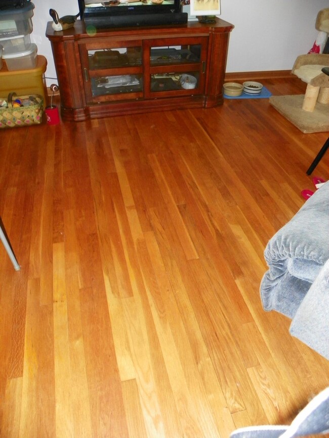 3828 Armada Rd, Columbus, OH 43232 - photo 6