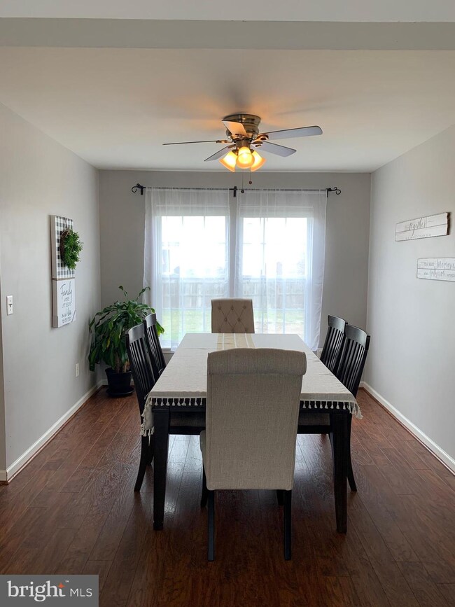 11178 Ashlee Brooke Dr, Bealeton, VA 22712 - photo 6