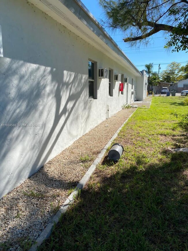 4023 SW 19th St unit A, West Park, FL 33023 - photo 5