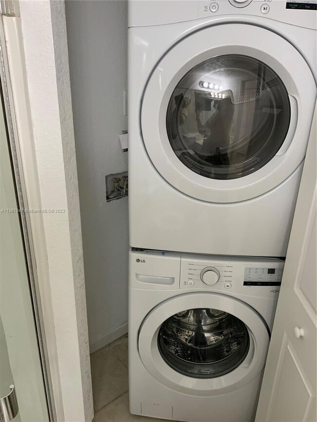 8110 Severn Dr unit C, Boca Raton, FL 33433 - photo 5