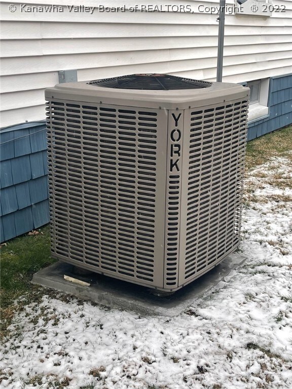 316 24th St, Dunbar, WV 25064 - photo 5