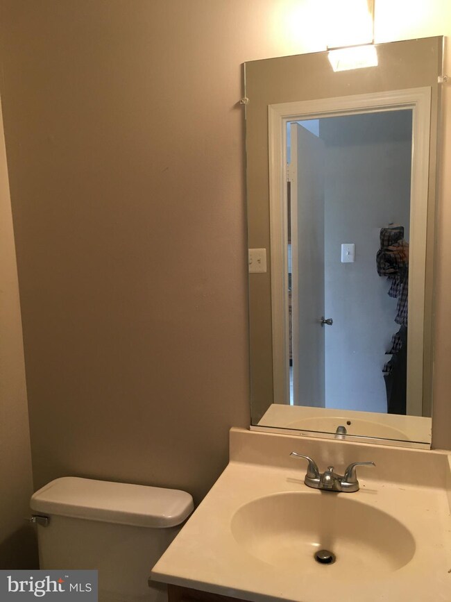 9503 Clocktower Ln, Columbia, MD 21046 - photo 5