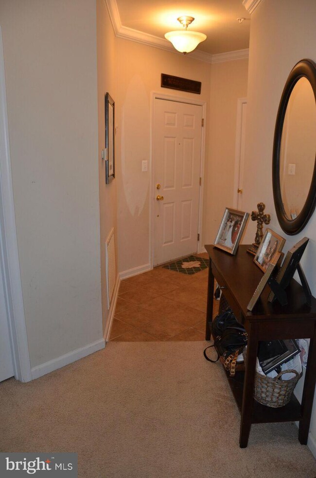 9720 Holmes Place unit 104, Manassas Park, VA 20111 - photo 5