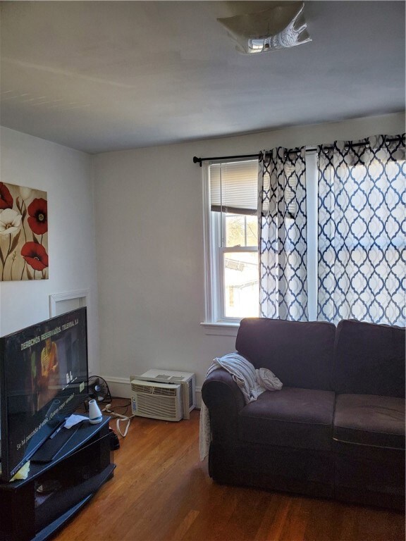 16 Balmoral Ave, Providence, RI 02908 - photo 3