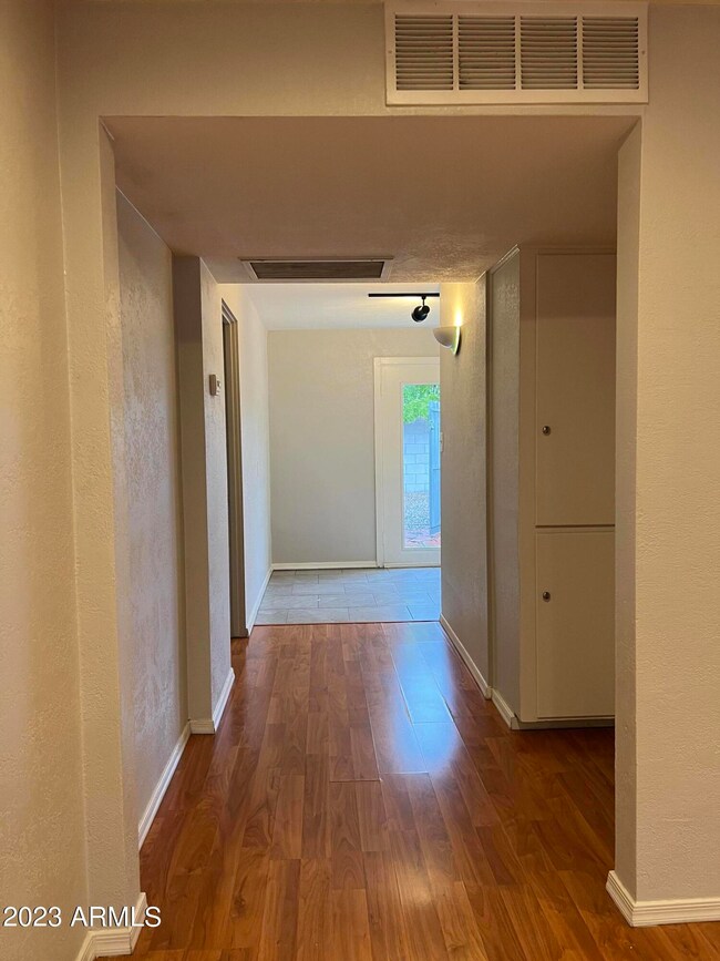 06. Hallway