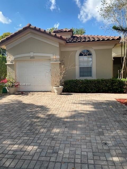 10929 NW 70th St, Doral, FL 33178 - photo 3