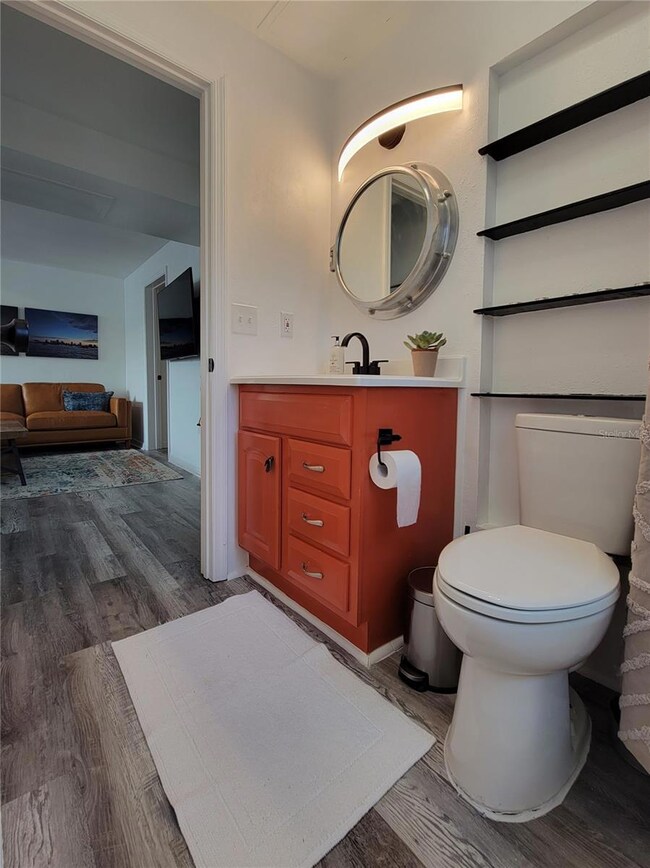 Downstairs Unit - Bath