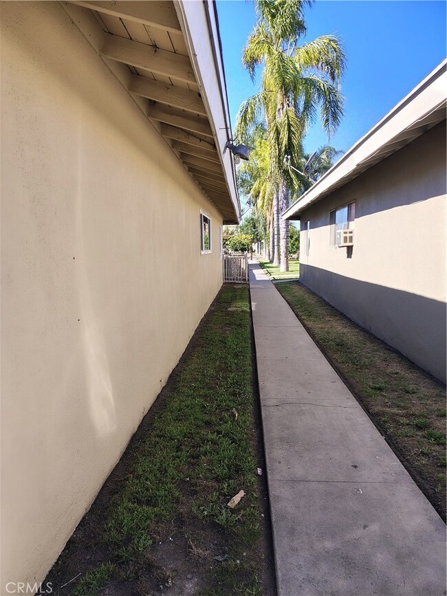 2270 Nelson St, Pomona, CA 91766 - photo 2