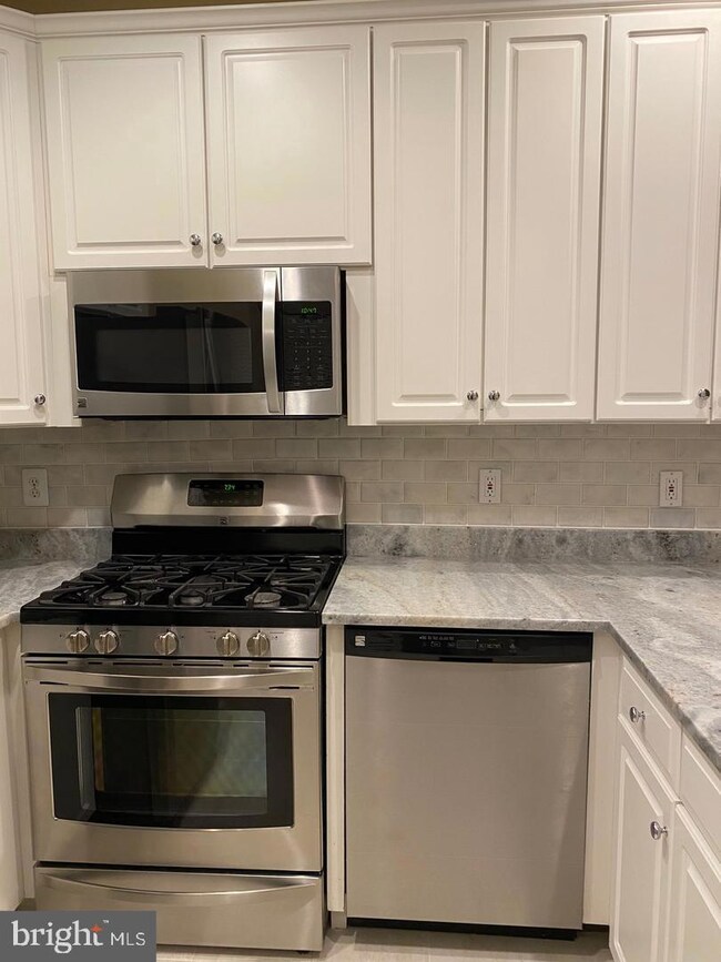 2330 14th St N unit 104, Arlington, VA 22201 - photo 3