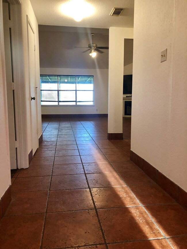 145 Private Road 677, Bay City, TX 77414 - photo 3