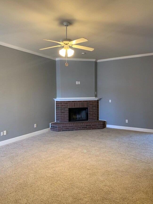 9305 Lamar Ave, Odessa, TX 79765 - photo 2