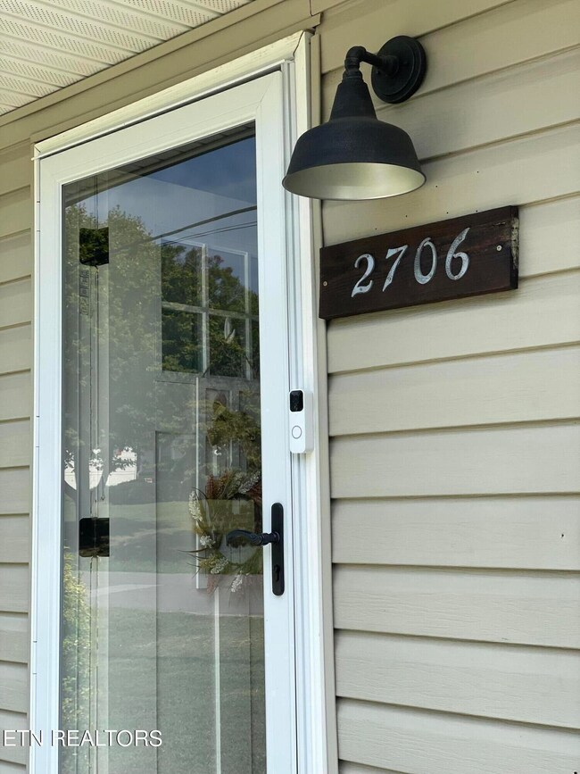 2706 Woodlawn Ave NW, Cleveland, TN 37312 - photo 5