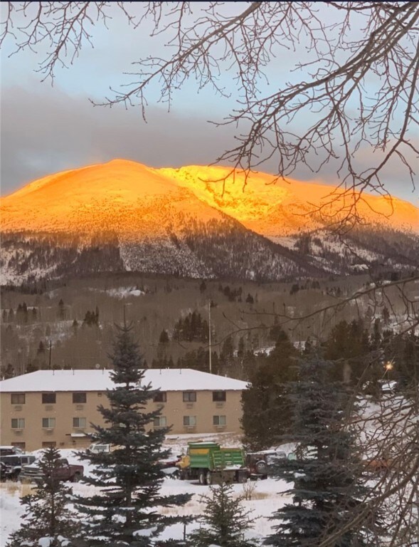 Winter Alpenglow on Buffalo Mountain