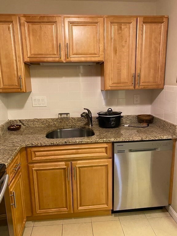 48 Bigelow Ave unit 24, Watertown, MA 02472 - photo 5