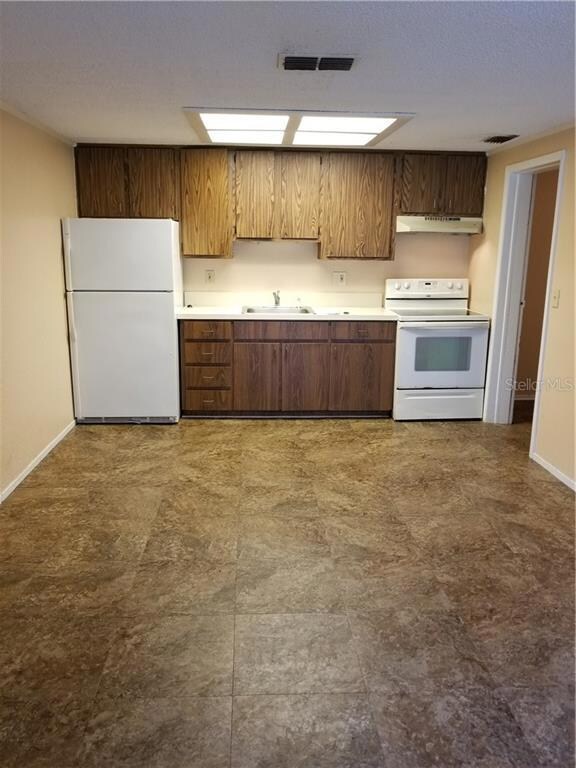 1892 Lake Mariam Dr, Winter Haven, FL 33884 - photo 3