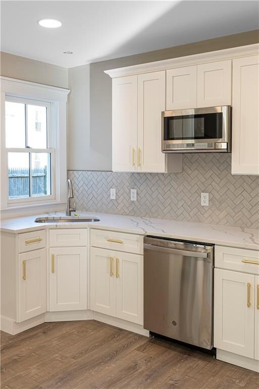 35 Elm St unit 3, Newport, RI 02840 - photo 2