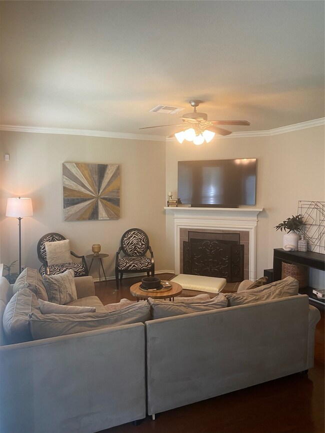 6111 Lynwood Banks Ln, Houston, TX 77092 - photo 4