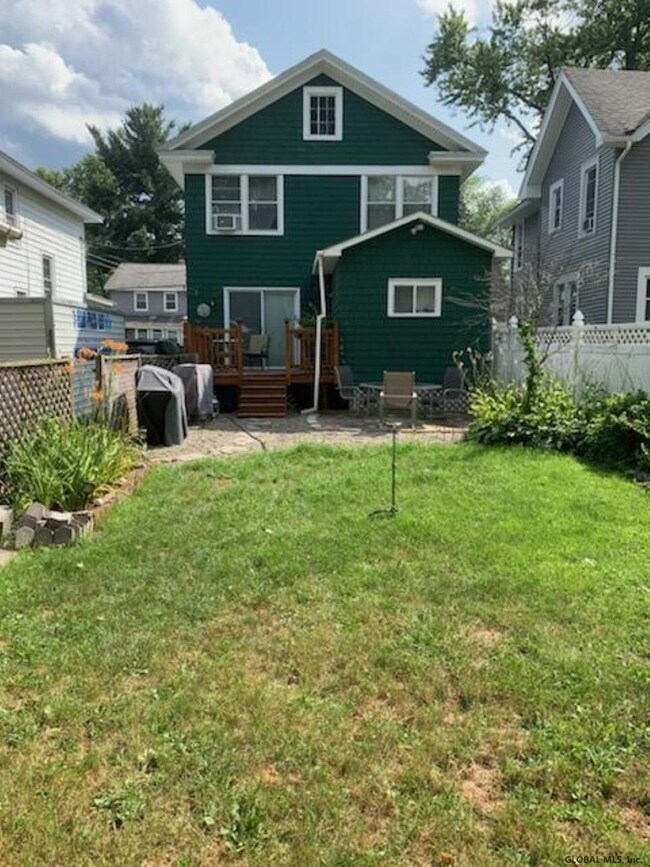 20 Glenwood Rd, Albany, NY 12204 - photo 4