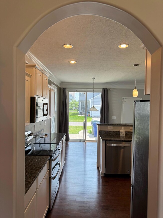 5687 Battle Creek Way, Columbus, OH 43228 - photo 6