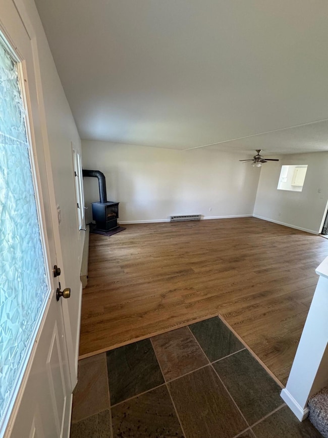 Entryway - Living room