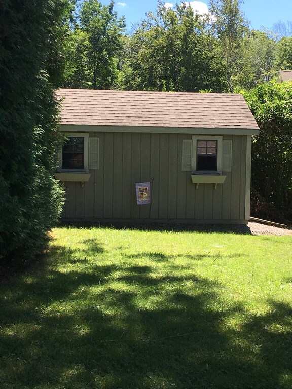 16 Sichols Colony Rd, Wales, MA 01081 - photo 2