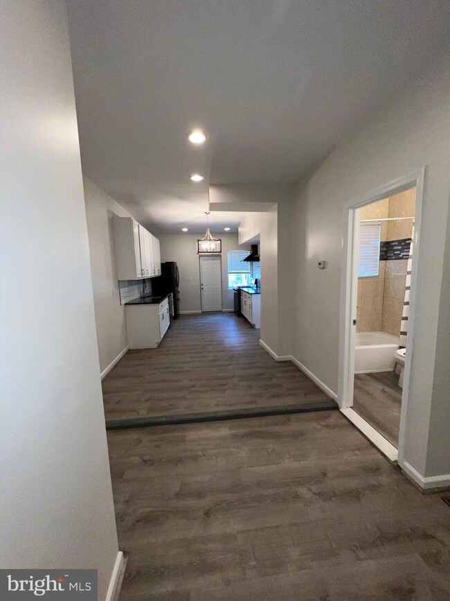 21 S 54th St, Philadelphia, PA 19139 - photo 7